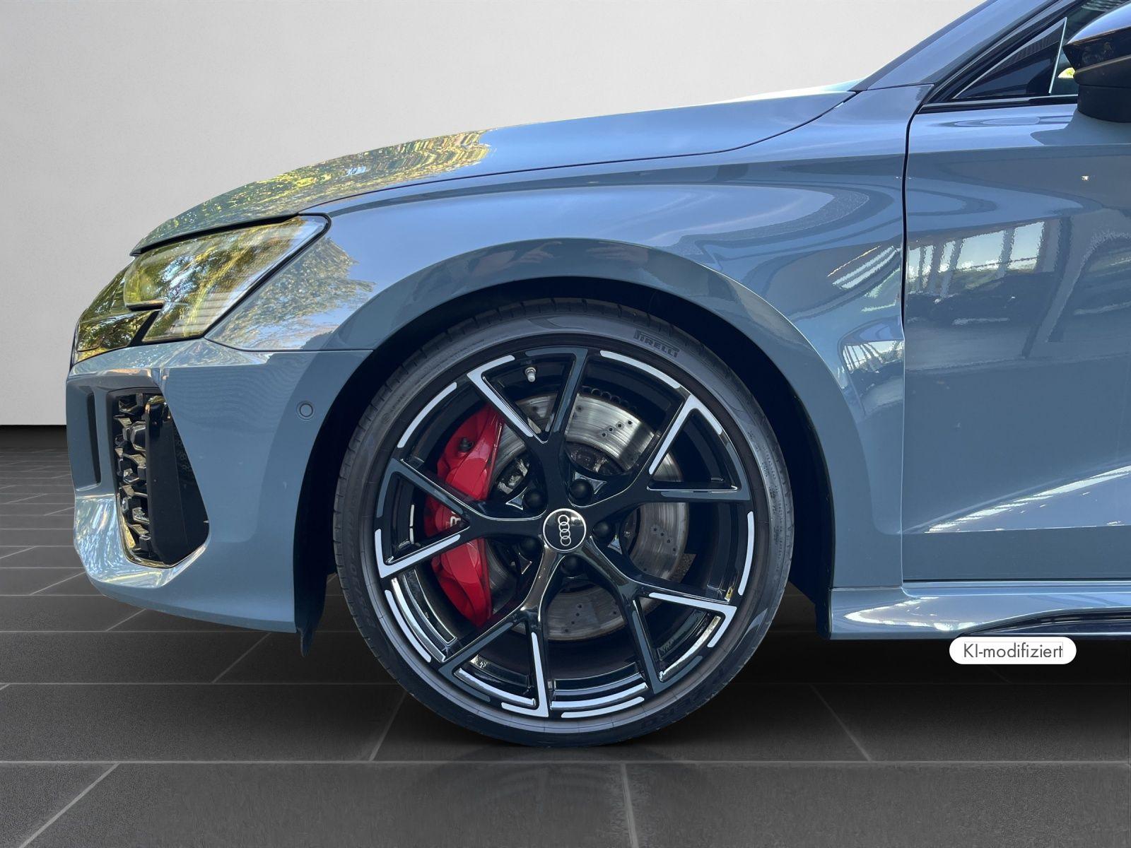 Audi RS3 Sportback MATRIX RS-ABGAS OPTIK-SCHWARZ+ KAM