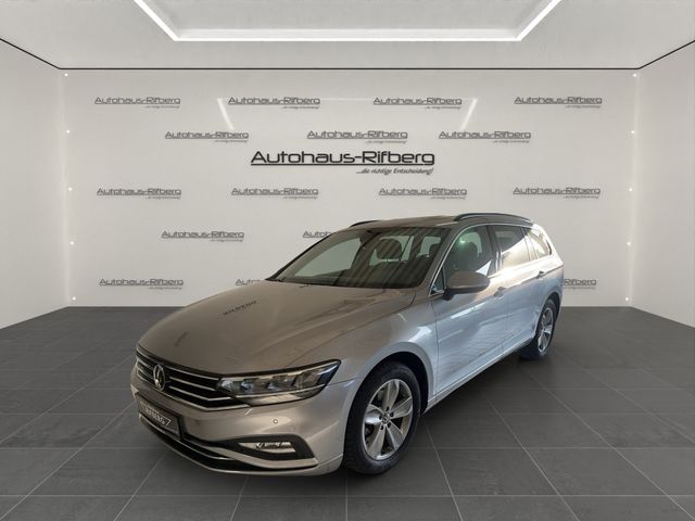 Volkswagen Passat Variant Business DSG AHK/Pano/AID/LED/Nav