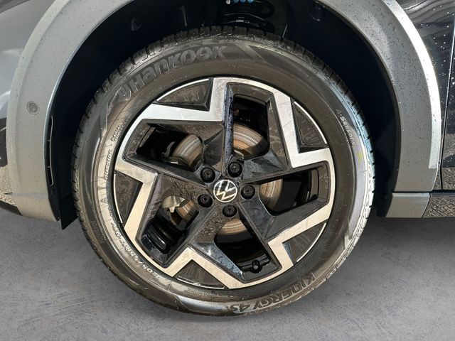 Taigo 1.0 TSI DSG R-LINE KAMERA+SHZ+ACC+IQ.LIGHT