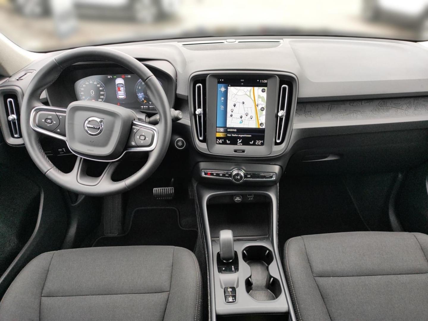 Volvo XC40 B3 Momentum Core 2WD Navi Digitales Cockpit