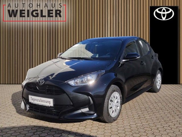 Toyota Yaris Yaris Hybrid Business Edition*Sitzheizung* — 25.590 € bei Autohaus Weigler Leverkusen