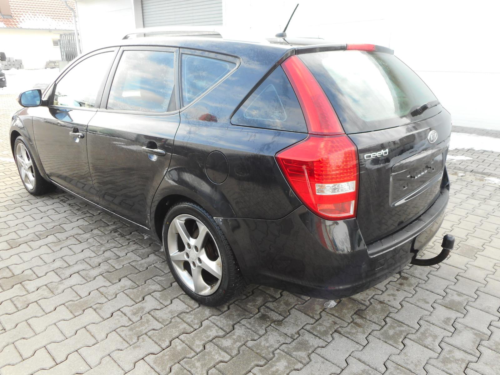 Kia cee'd Sportswagon AHK PDC Sportpaket