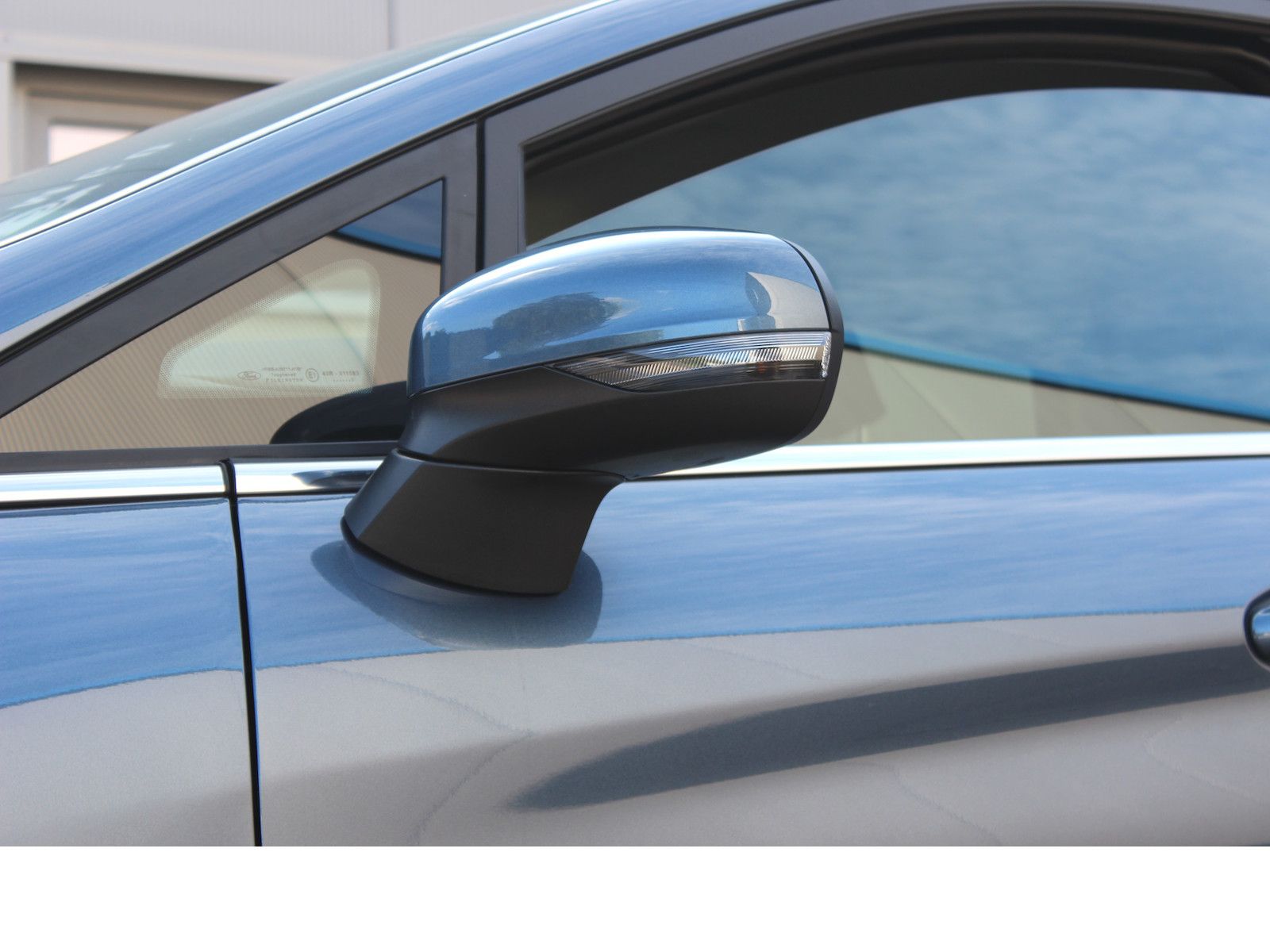 Fahrzeugabbildung Ford Fiesta Titanium