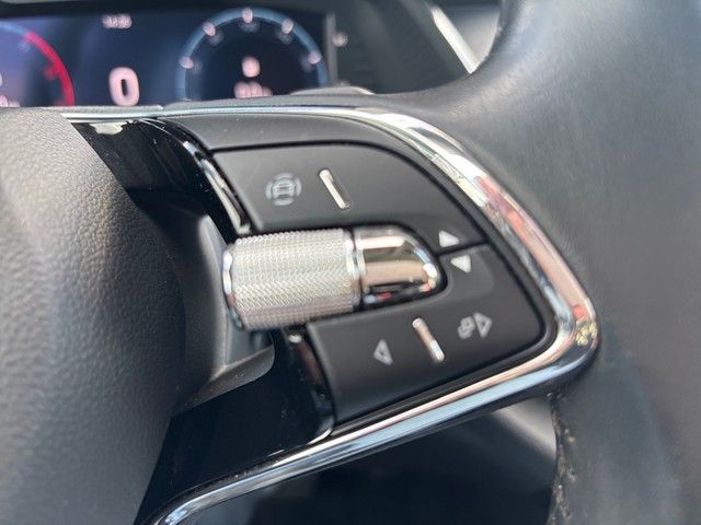 Fahrzeugabbildung SKODA Octavia Combi 2.0TDI DSG Style STNDHZ+MEMORY+LED