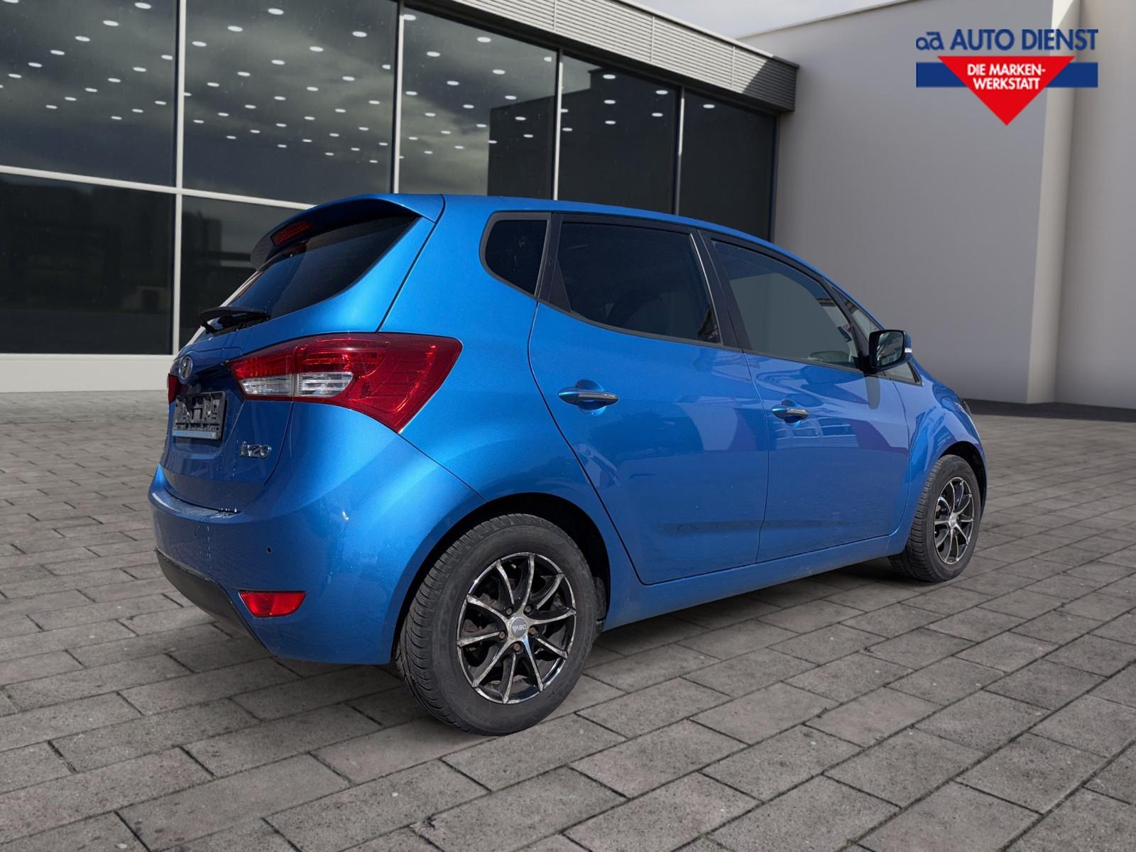 Hyundai ix20 1.6 CRDi Style blue