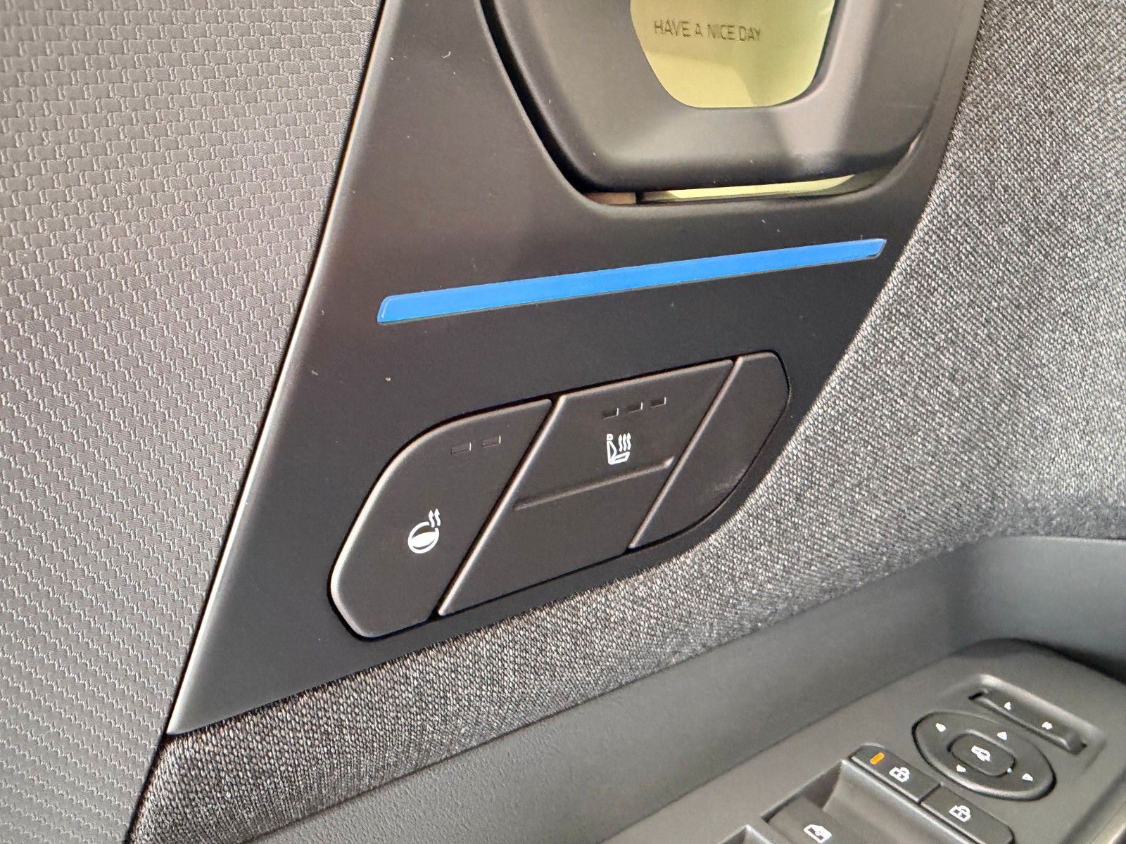 Fahrzeugabbildung Kia EV2 42.2 4S EARTH WIC 22AC TEC DWP DES