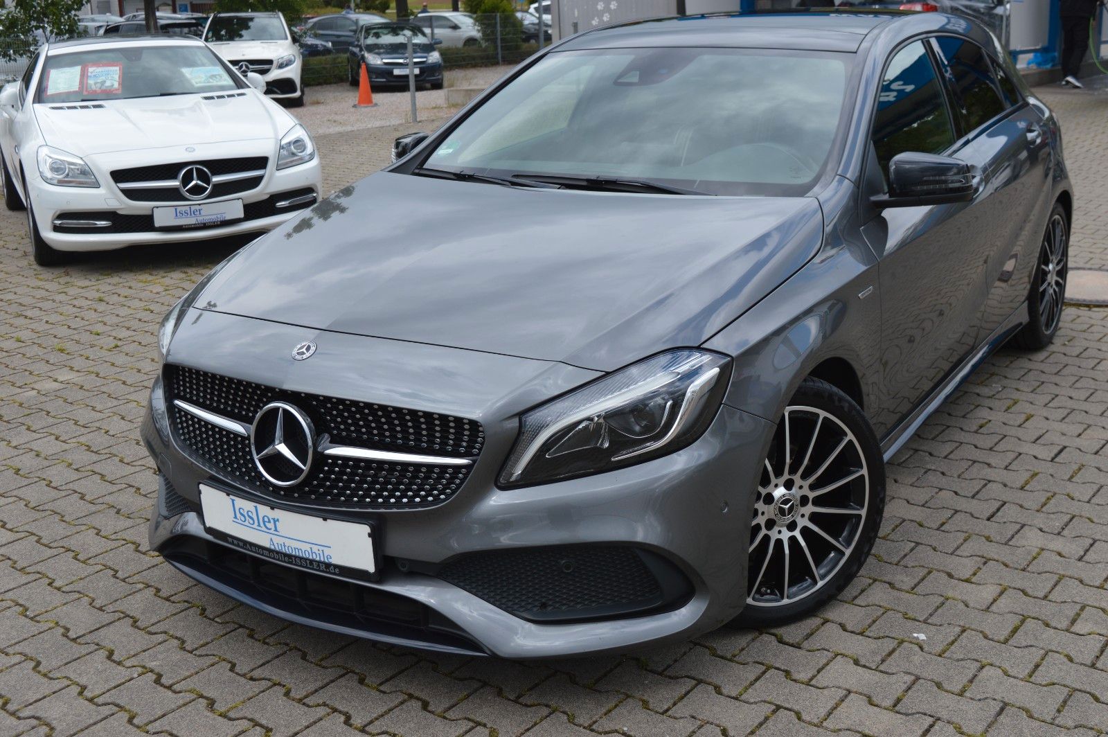 MERCEDES-BENZ A 180 AMG, Pano, Kamera, LED, Soundsystem