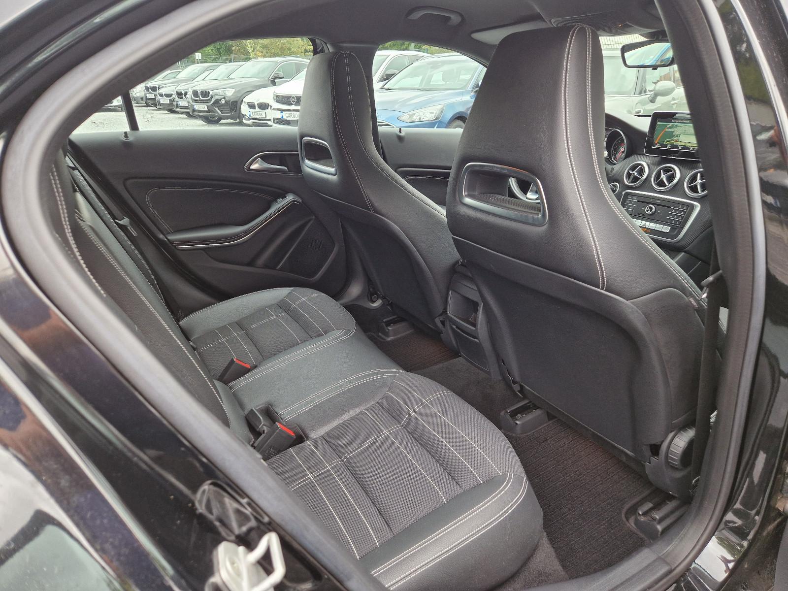 Mercedes-Benz A 180 Urban Automatik SZH LED