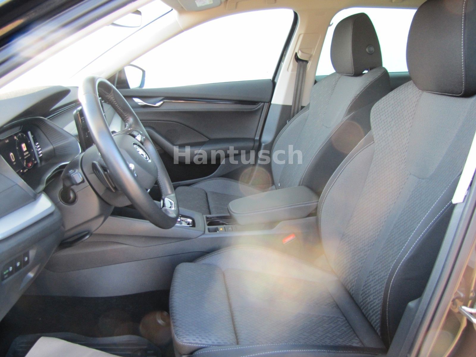 Fahrzeugabbildung SKODA Octavia Combi Clever iV 1.4l TSI DSG