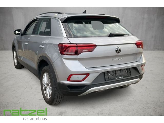 Fahrzeugabbildung Volkswagen T-Roc 1.5 TSI DSG Life LED ACC App Connect Digit