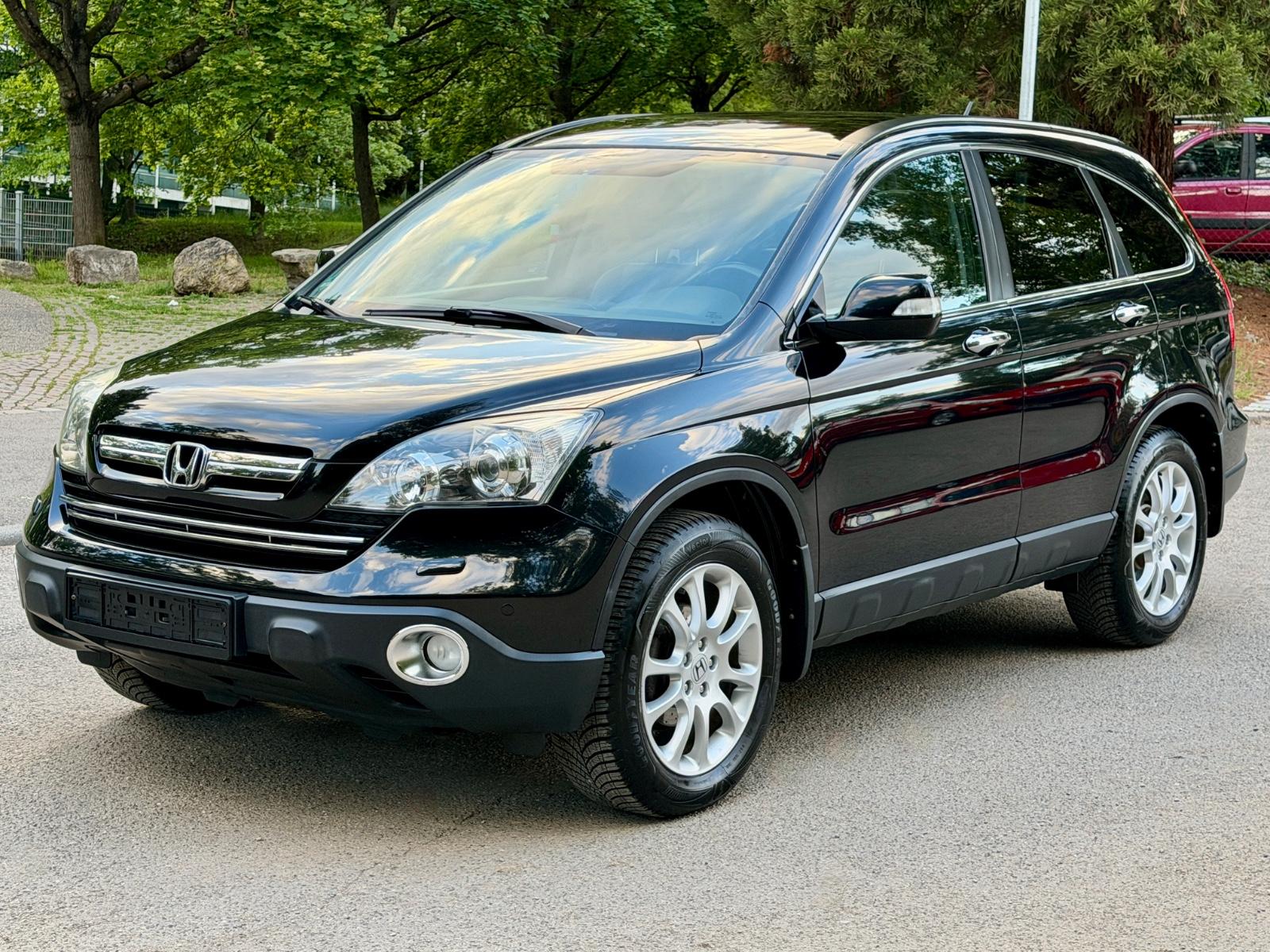 Honda CR-V Executive*PANO*LEDER*NAVI*AHK*PDC V&H*SHZ*