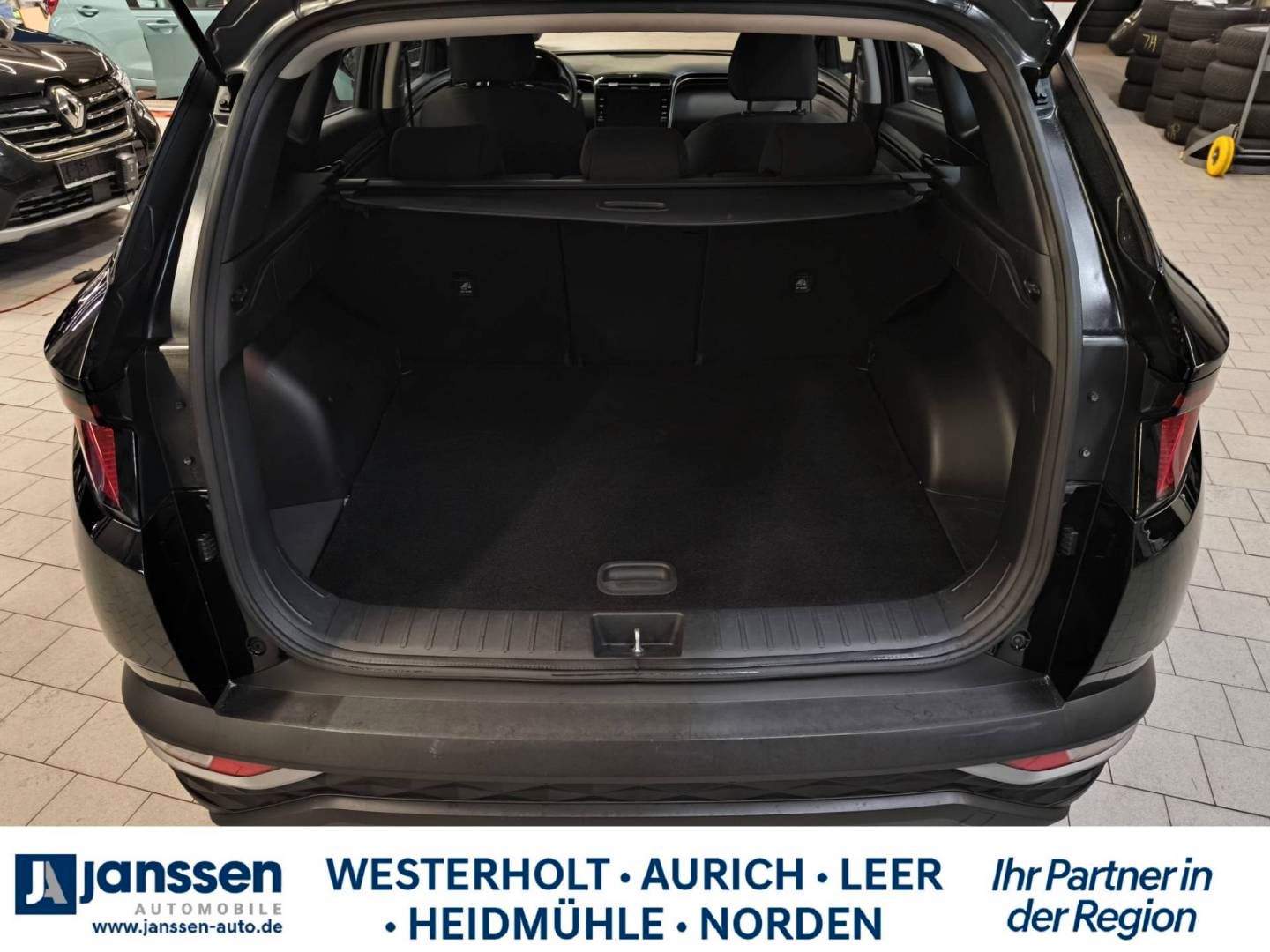 Fahrzeugabbildung Hyundai TUCSON Select/Navi/Rückfahrkamera/Start-Stopp