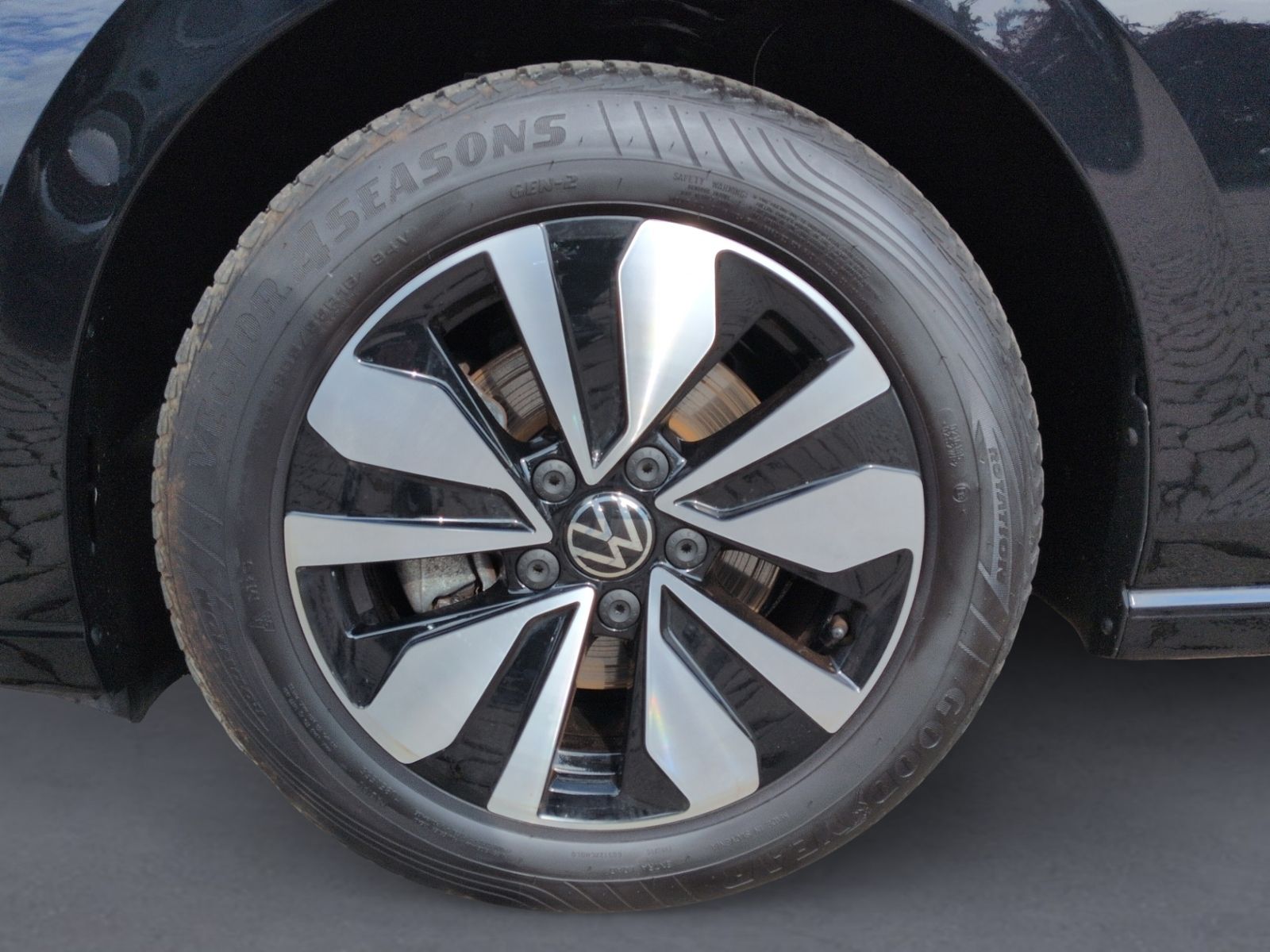 Golf VIII 2.0 TDI DSG Move LED+SHZ+NAVI
