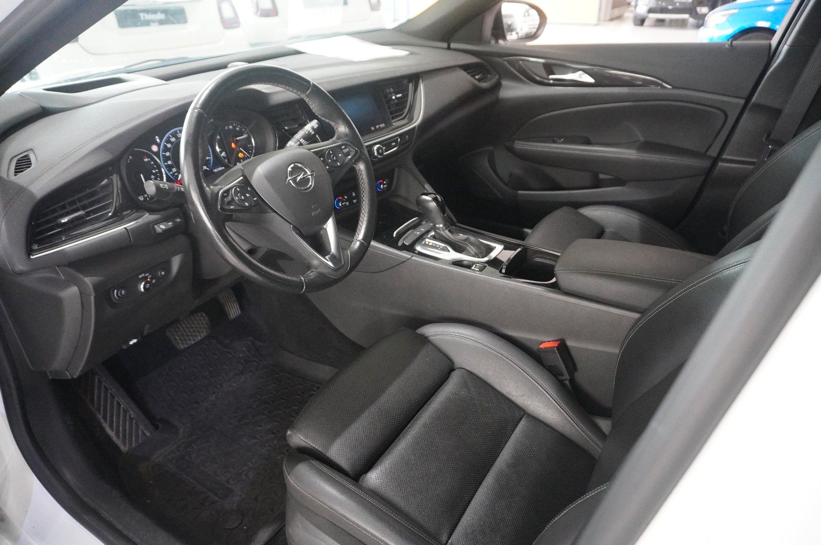 Fahrzeugabbildung Opel Insignia B ST 2.0D BUSINESS NAVI/LED/KAMERA/AHK
