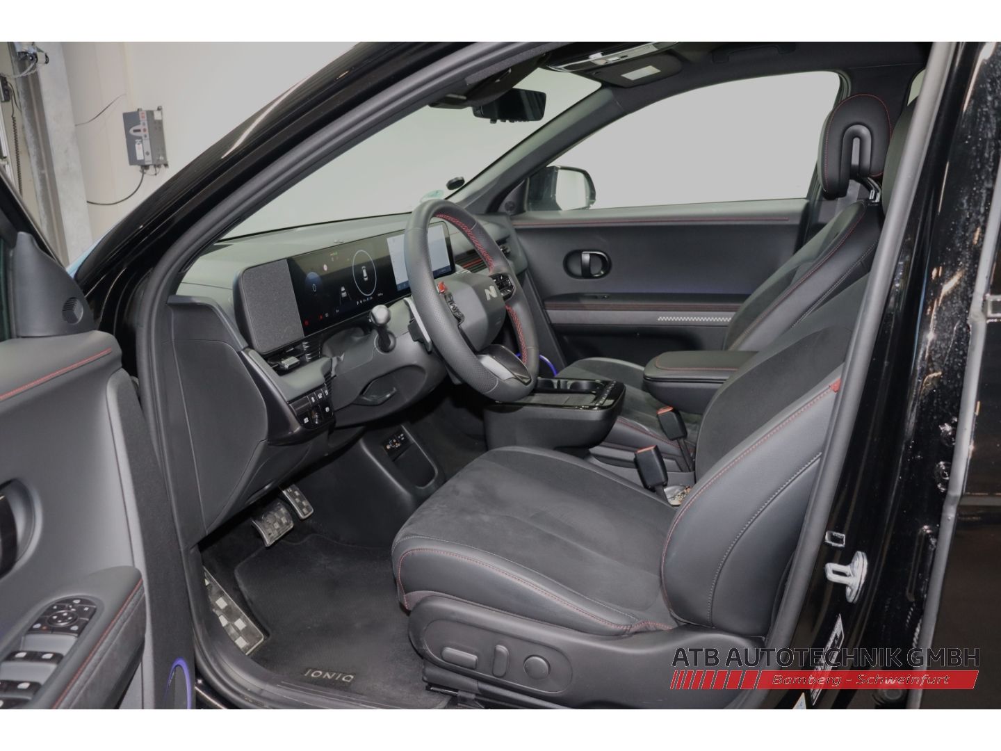 Fahrzeugabbildung Hyundai IONIQ 5 MY26 N-Line X 84 kWh 4WD 325 PS Park- +