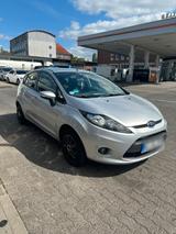 Ford fiesta .2011 motor 1.25 sehr sauber - Ford Fiesta aus 2011: Se