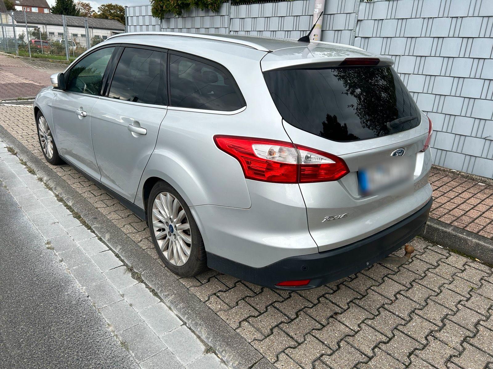 Ford Focus 2011 — engine 163 HP (120kW)