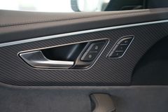 AUDI Q8 60 TFSI e | B&O | HuD | Pano | Nimbus | AVAILABLE IMMEDIATELY AUDI Q8 60 TFSI e | B&O | HuD | Pano | Nimbus | AVAILABLE IMMEDIATELY