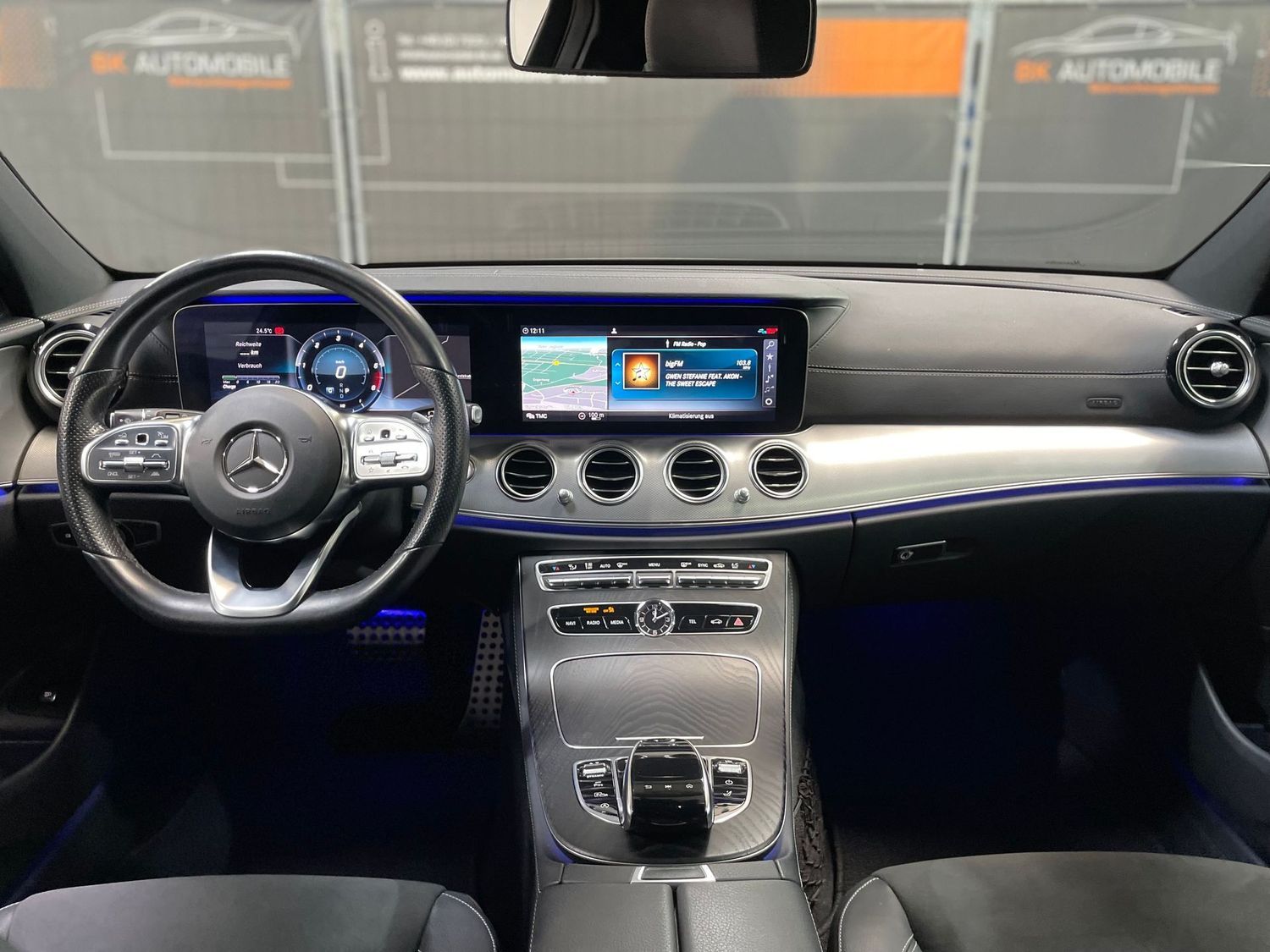 Fahrzeugabbildung Mercedes-Benz E 300 d AMG#Memory#Luft#360°#Alcantara#LED#ACC#S