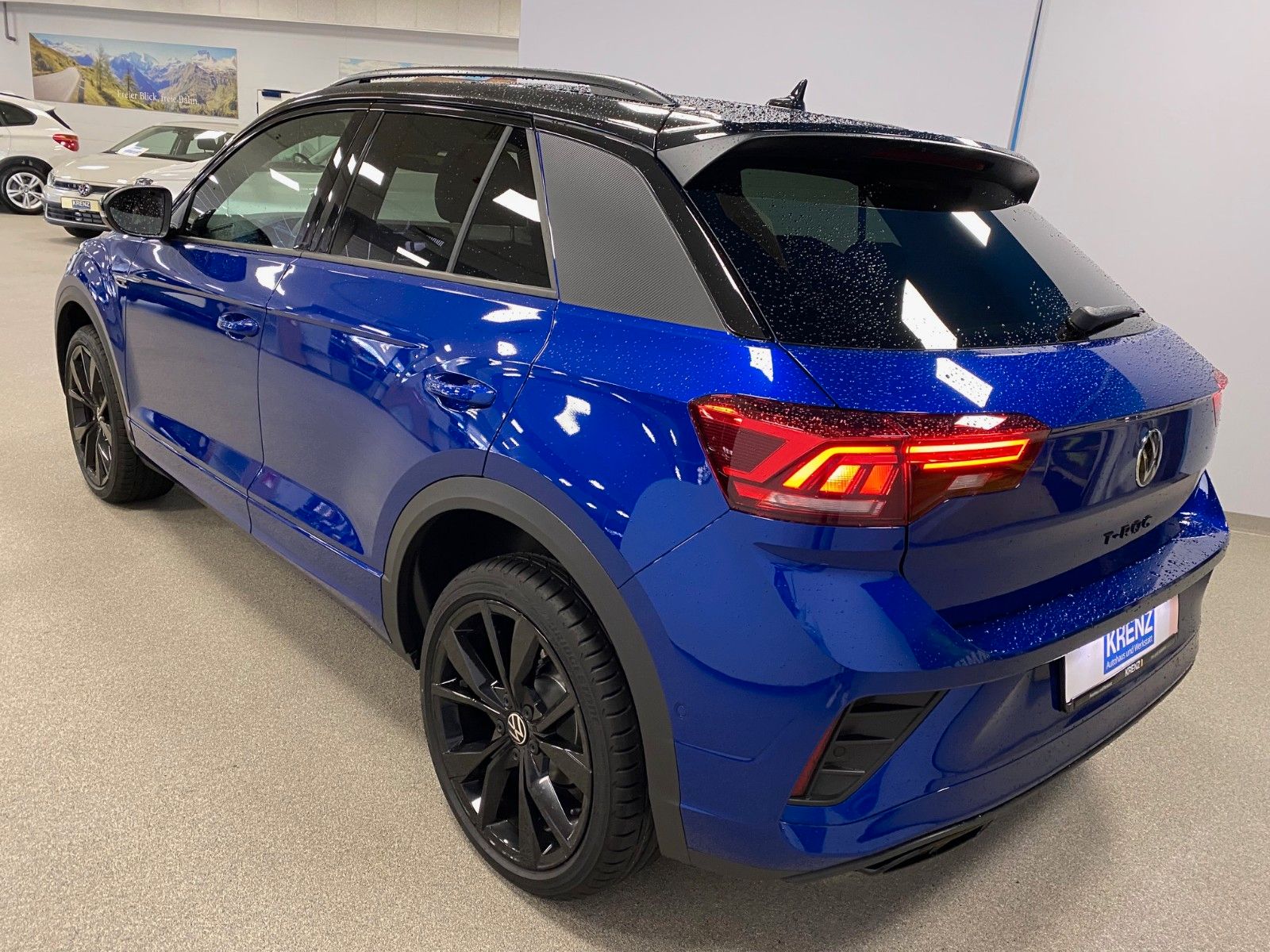 Fahrzeugabbildung Volkswagen T-Roc 1.5 TSI DSG R-Line+ACC+AHK+19 ZOLL ALUFELG