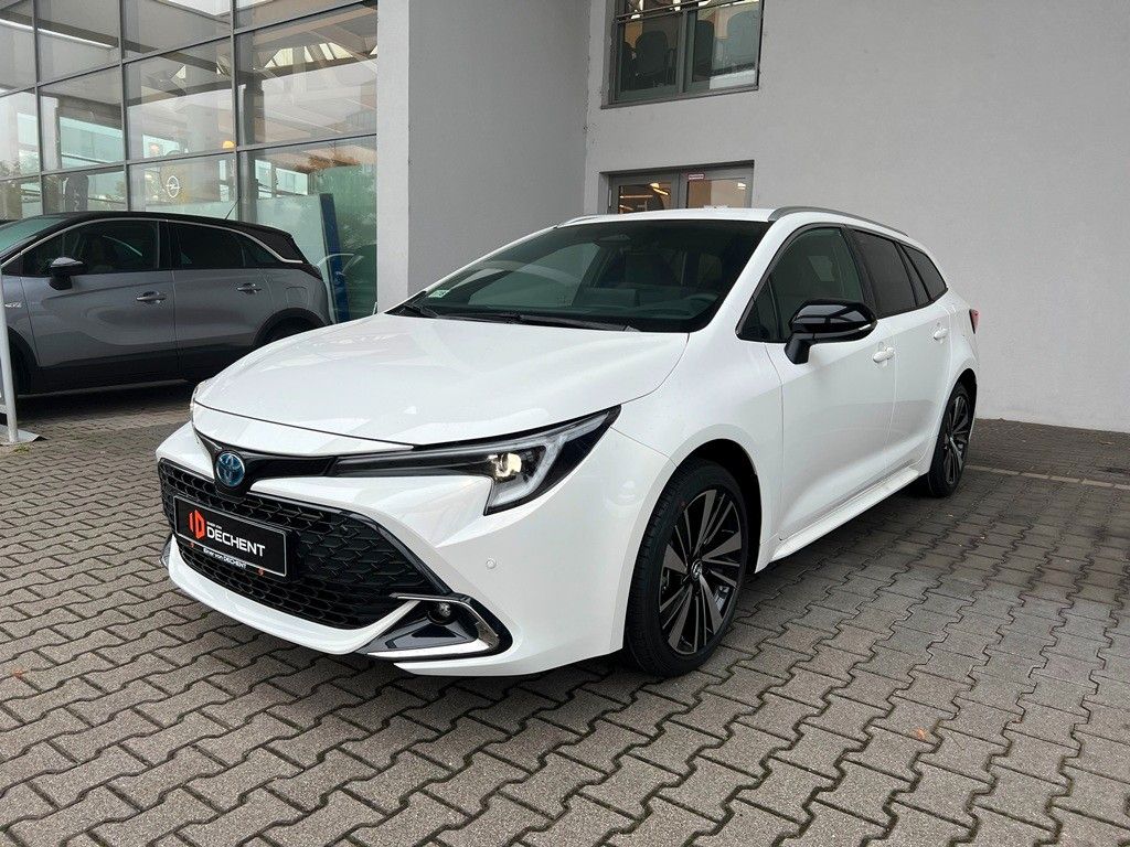 Fahrzeugabbildung Toyota Corolla TS 1.8 Hybrid Teamplayer Technikpaket