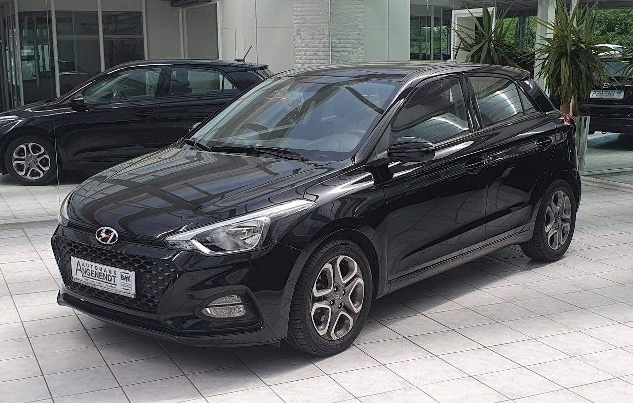 Hyundai i20 AUTOMATIK *Kamera- Tempomat- nur 25400 km*