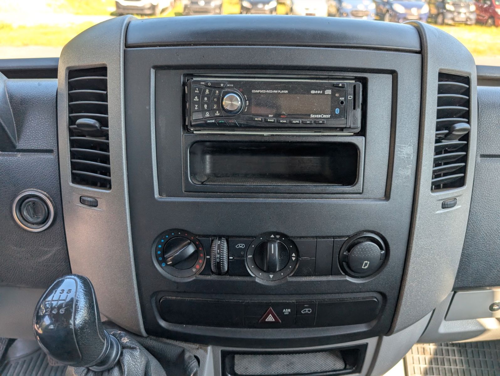 Fahrzeugabbildung Mercedes-Benz Sprinter Pritsche DoKa AHK