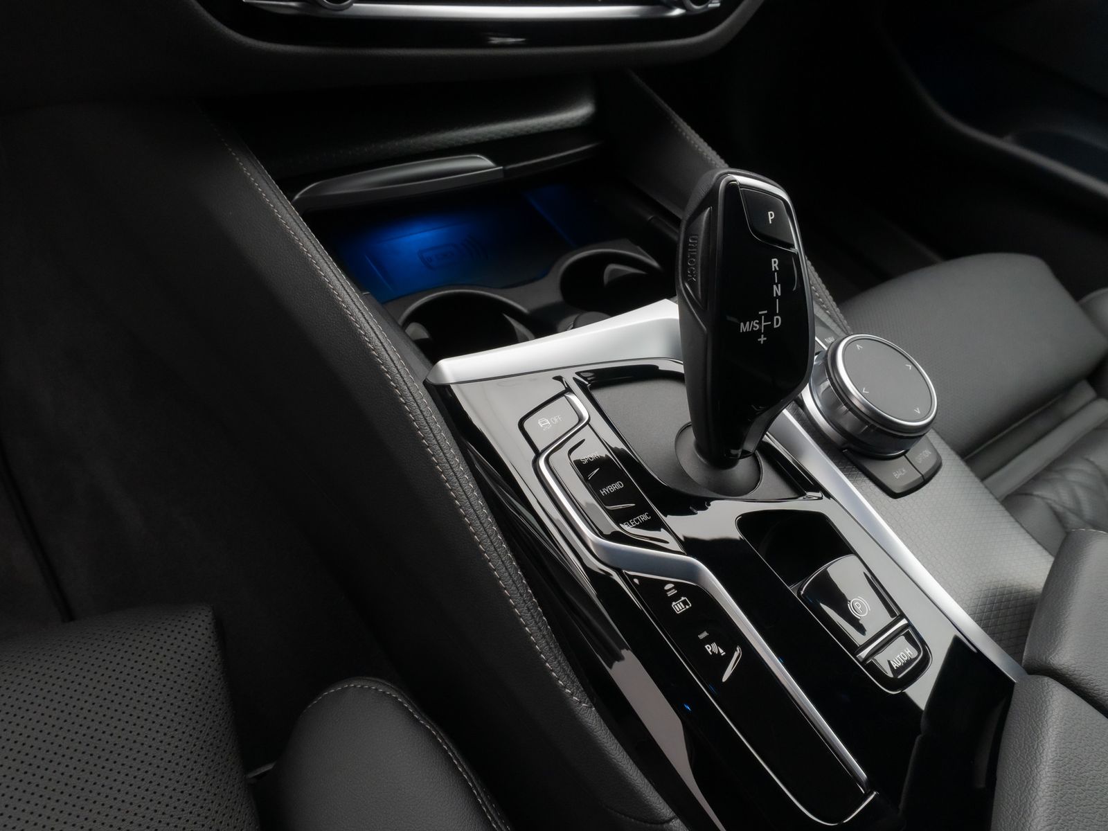 Fahrzeugabbildung BMW 530e xD M Sport Kamera Laser HUD DAB H/K Komfort