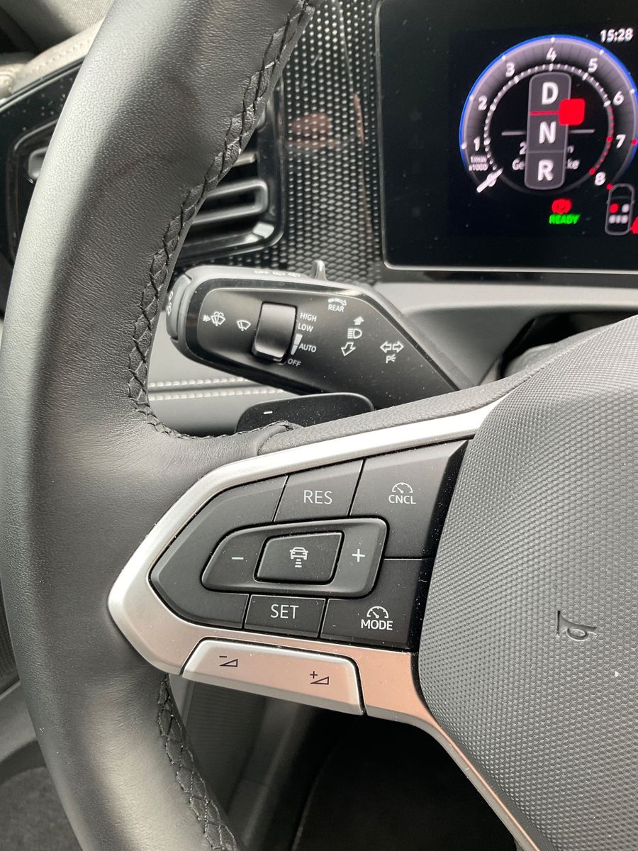 Fahrzeugabbildung Volkswagen Tiguan 1.5 eTSI DSG GOAL,AHK,Kamera,Navi,ACC,IQL