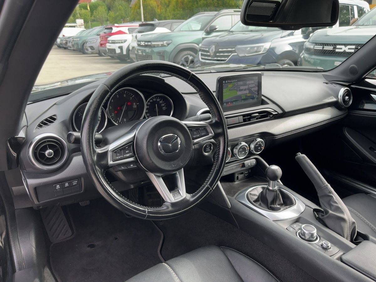 Fahrzeugabbildung Mazda MX-5 Navi Klimaaut. - mit KI generiert/bearbeitet