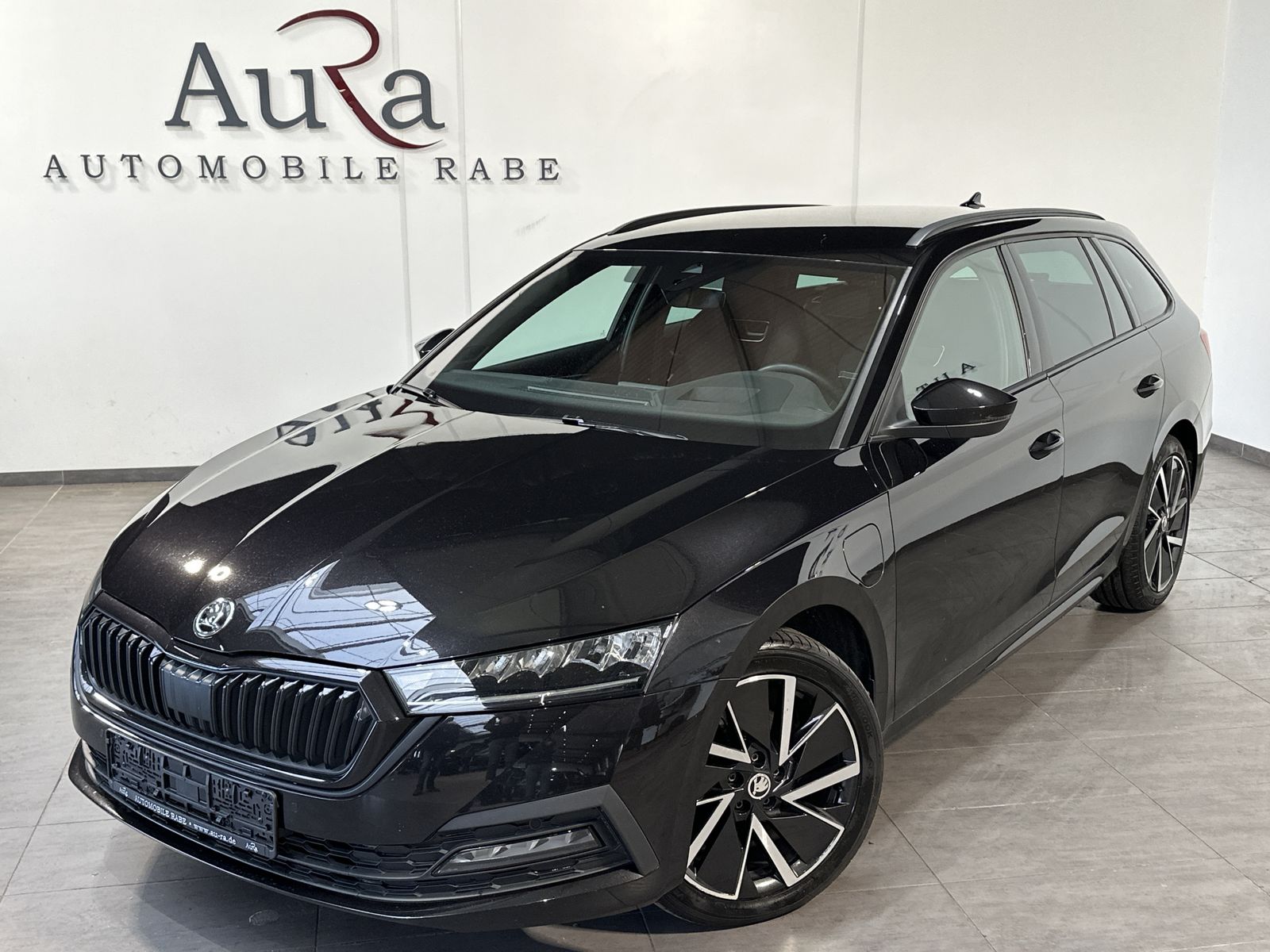 Fahrzeugabbildung SKODA Octavia Combi 1.4 TSI iV Style NAV+LED+ACC+HUD