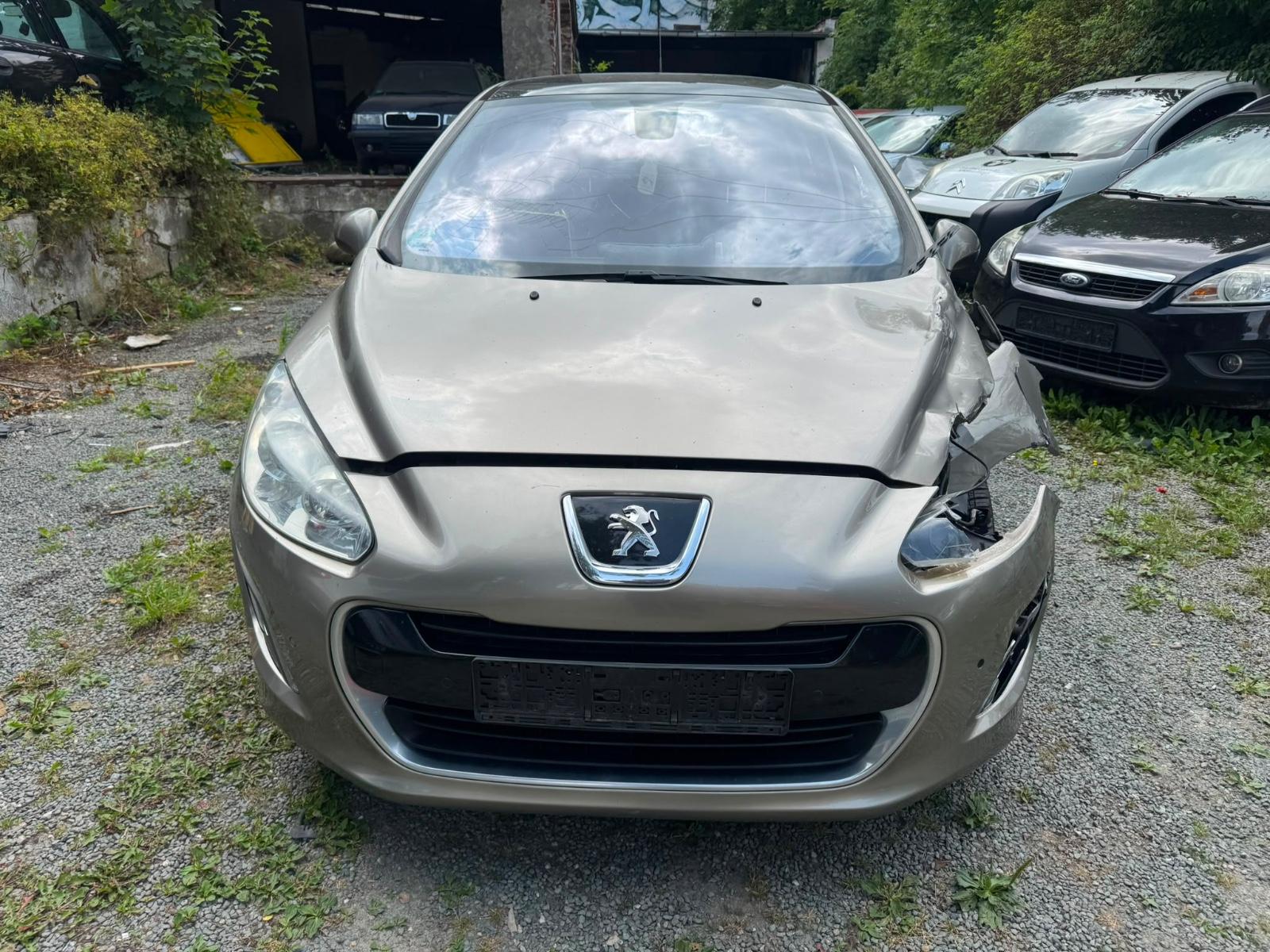 Peugeot 308 Allure 1,6 Benzin **Unfall Pano **