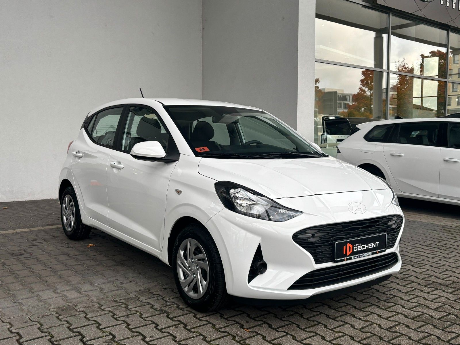 Fahrzeugabbildung Hyundai i10 Select 1.0l Navi/Klima/Kamera!