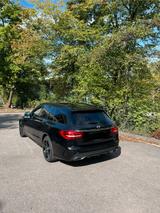 Mercedes-Benz C 200 4MATIC T AMG Line Autom. AMG Line - gebrauchte Mercedes-Benz C 200 aus dem Jahr 2017