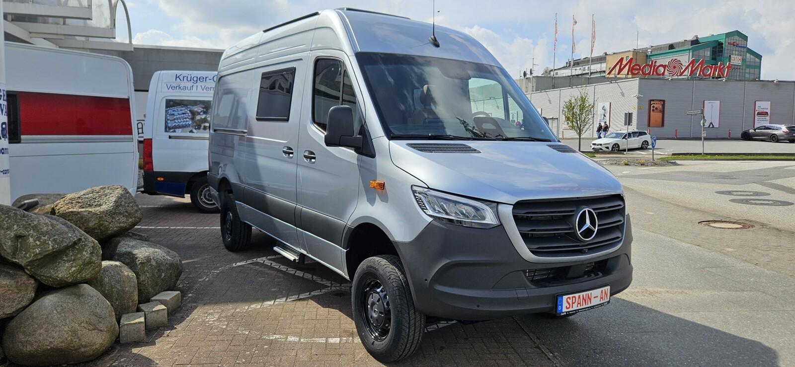 Pössl Roadstar X Mercedes 190 PS  / 4x4 / Slideout