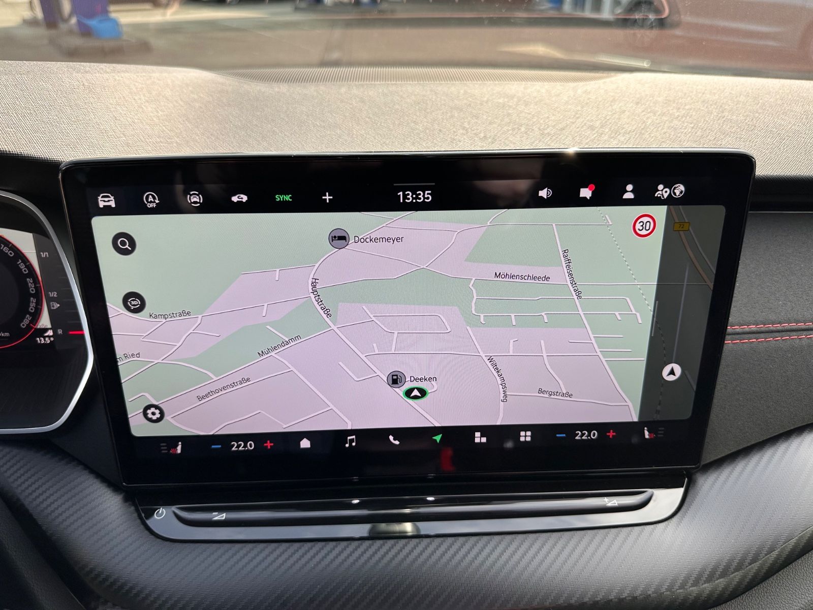 Fahrzeugabbildung SKODA Octavia Combi RS 2.0 TSI Matrix/Pano/Navi/ACC