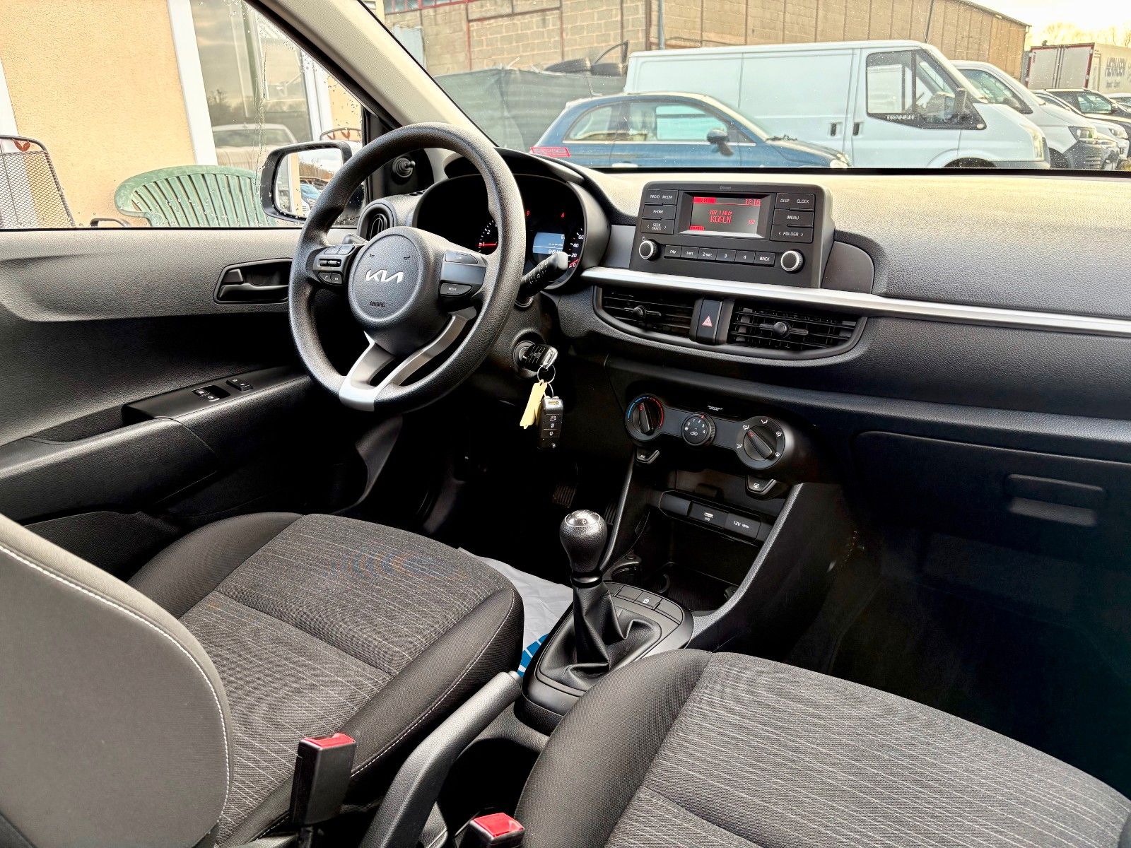 Fahrzeugabbildung Kia Picanto Edition 7 Klima 1.HAND SCHECKHEFT