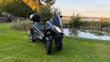 Piaggio Mp3 300 Sport  - PIAGGIO MP3 300 SPORT
