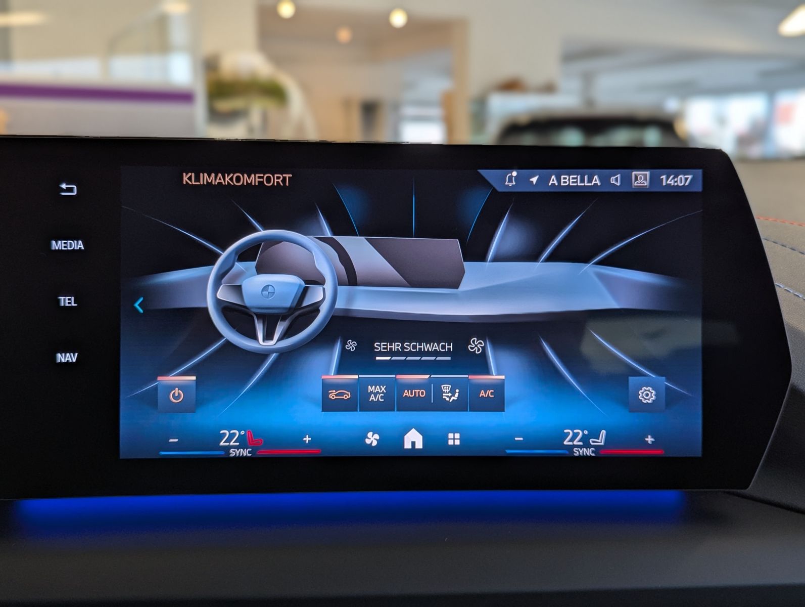 BMW 120 i M-Sport LED-Adaptiv AHK Kamera 18" - Image 30