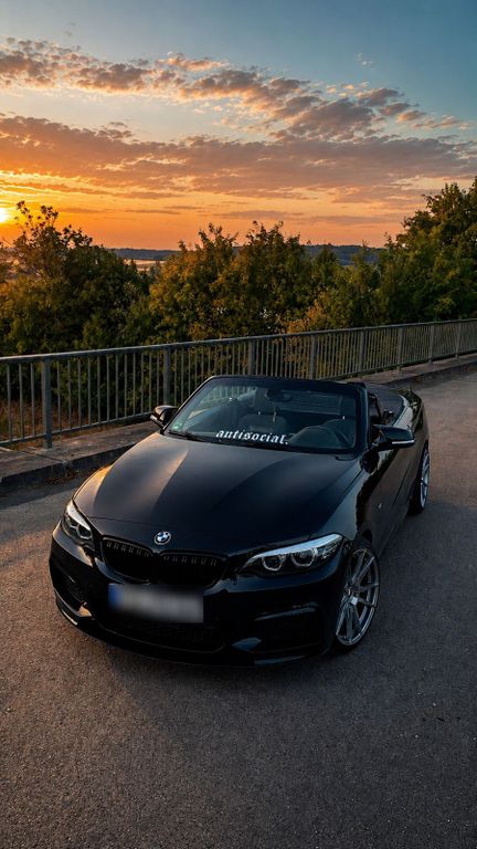 Image of BMW 218