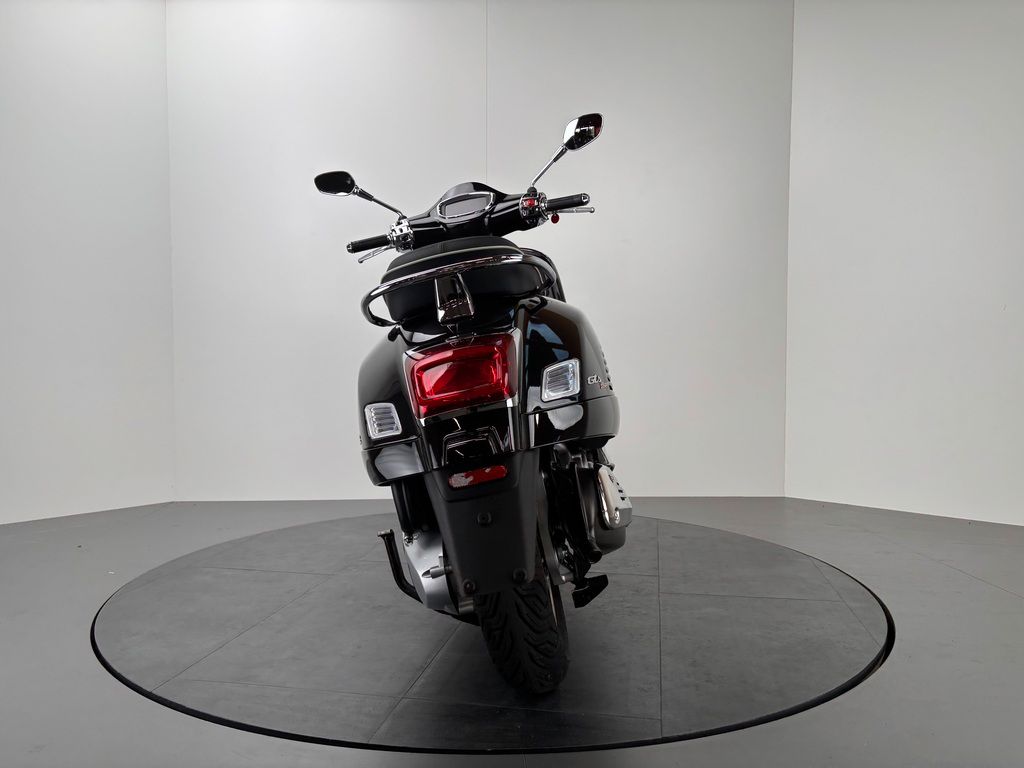 Fahrzeugabbildung Vespa GTS 310 FL SUPER *NEUFAHRZEUG + GARANTIE*
