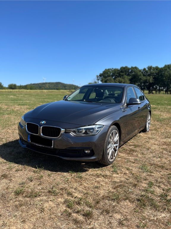 Image of BMW 320