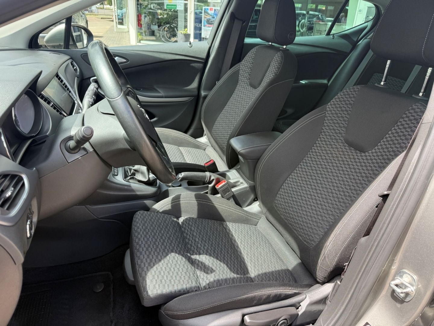 Fahrzeugabbildung Opel Astra K Edition Navi CarPlay  VZE GJR Musikstrea