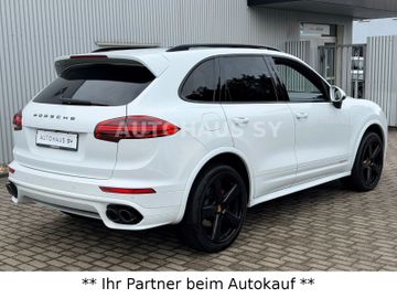 Porsche Cayenne - 7