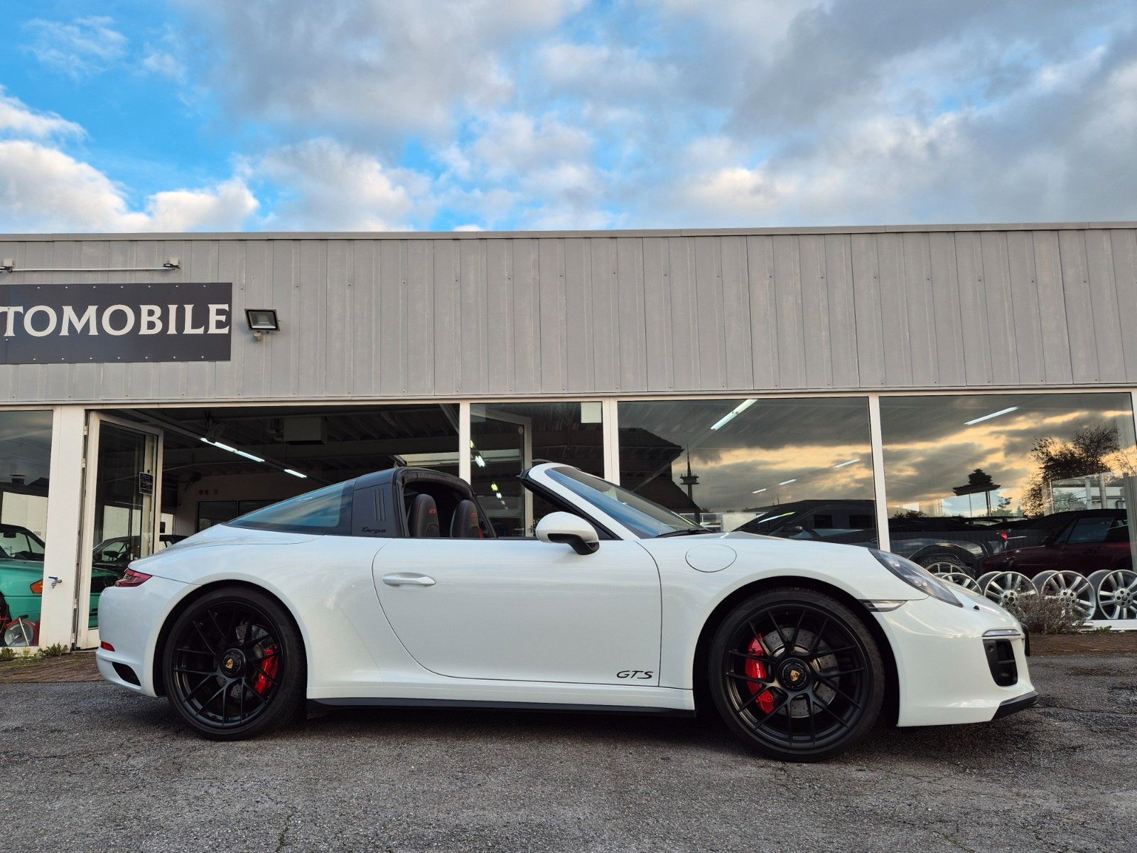 Fahrzeugabbildung Porsche 991 Targa 4 GTS/Approved/Interieur Paket GTS