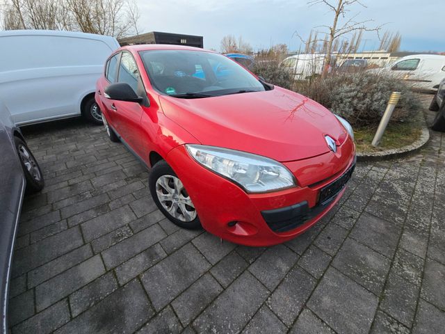 Renault Megane III Lim. 5-trg. Authentique *1.Hand*