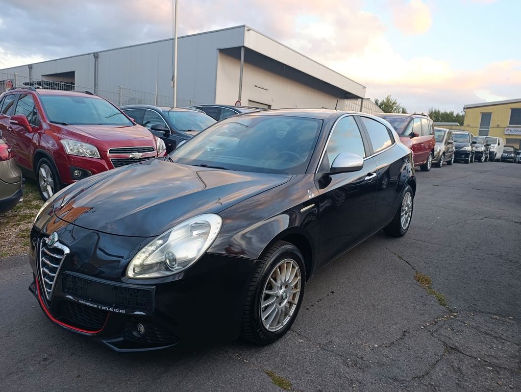 Alfa Romeo Giulietta Super*SITZH*KLIMA-A*LED*SPORT*TÜV03.26