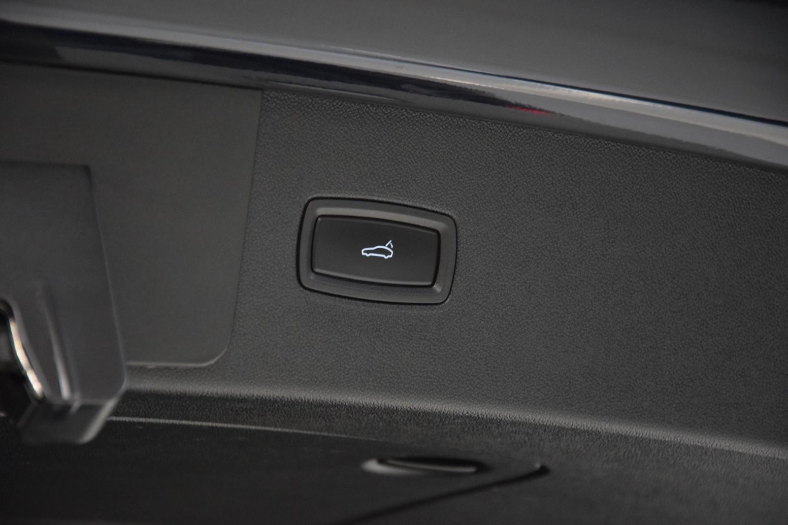 Porsche Cayenne E-Hybrid Pano. ACC Matrix. Bose Approv.