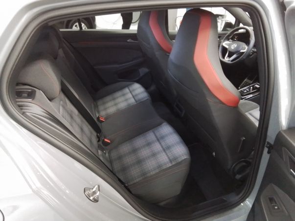 Fahrzeugabbildung Volkswagen Golf VIII GTI DSG LEDplus Navi AID HUD ACC RFK S