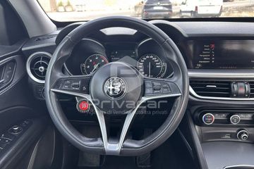 Alfa-Romeo Stelvio - 12